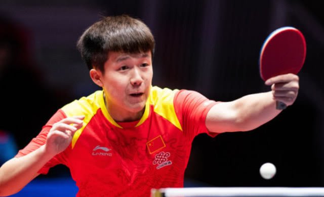 的表现更加 的表现更加