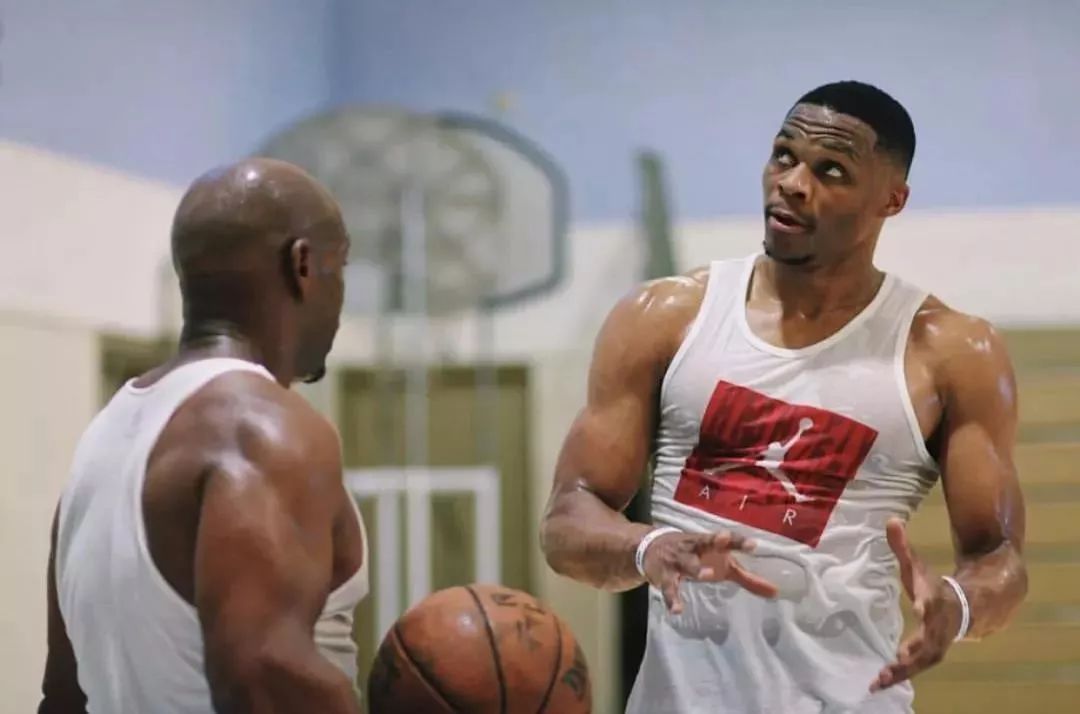 冲击更衣室 冲击更衣室